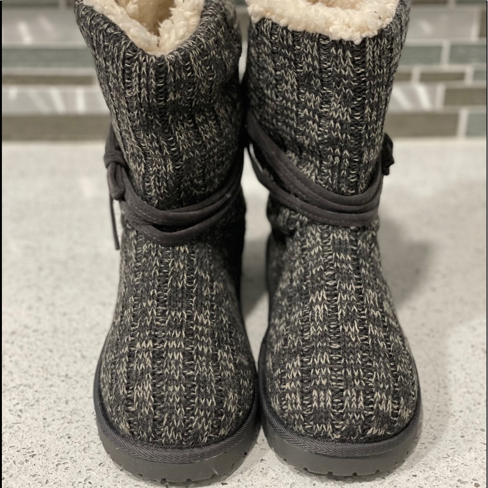 MUKLUKS BOOTS 4-WOMEN, SIZE 8. - Picture 2 of 11